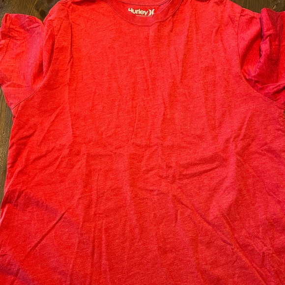 Red Hurley Tshirt, Mens XL - Picture 1 of 2